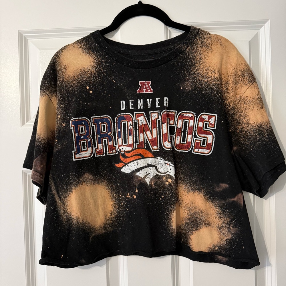 NFL Team Apparel BRONCOS- Black Bleached- Crop Top- L